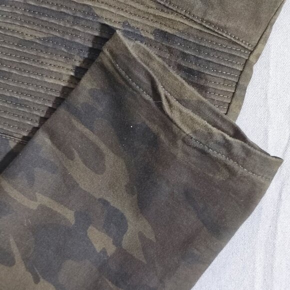 Zara Denim women's size 8 camo colour and pattern Moto style jeans - Picture 10 of 15